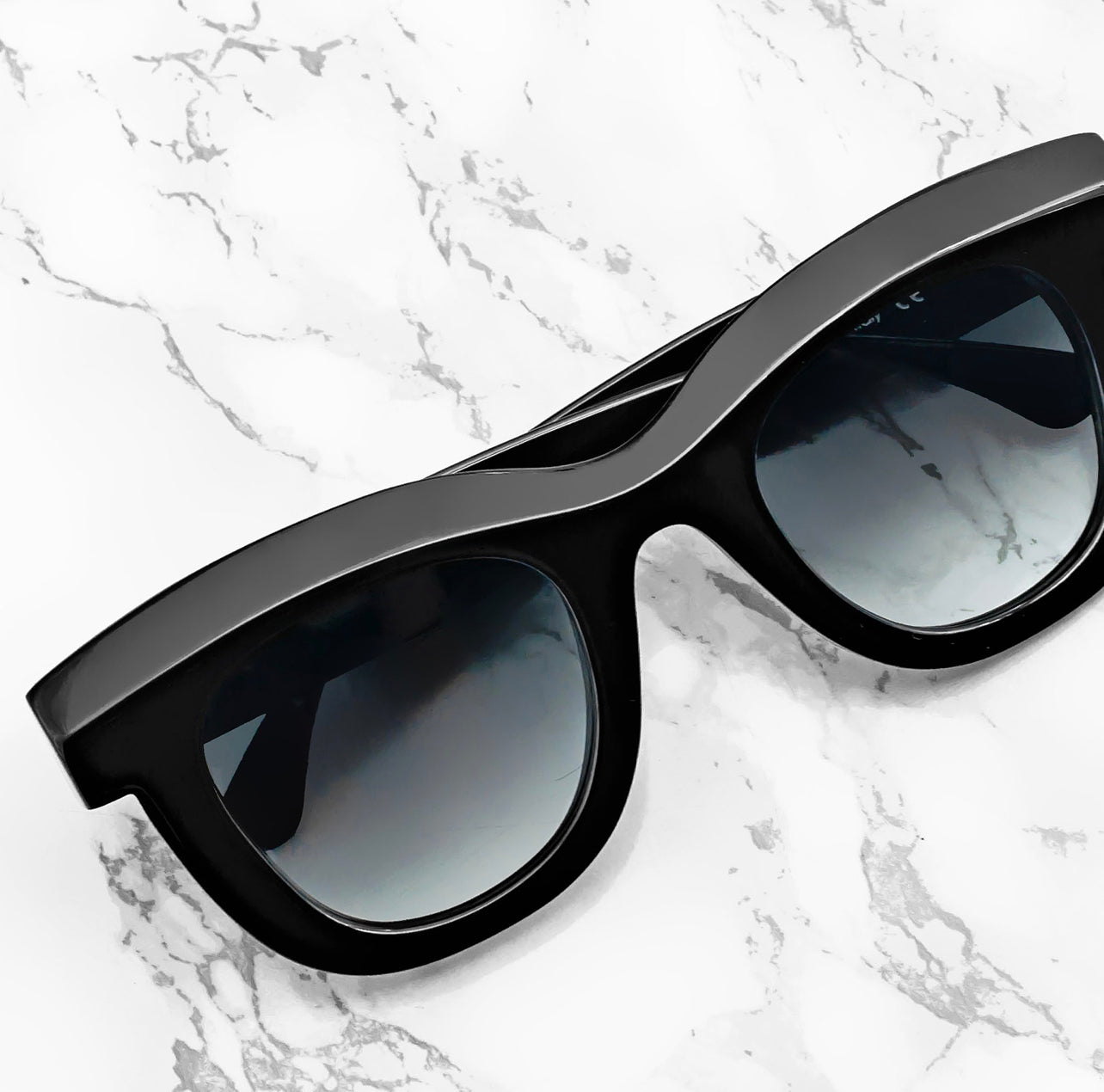 Thierry Lasry Saucy 101